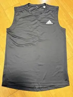 adidas ランニングノースリーブ　ブラック Mサイズ　AEROREADYのサムネイル
