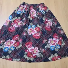 インゲボルグ　花柄チェックフレアロングスカート