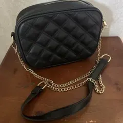 値下げ！ブラック キルティング ショルダーバッグ