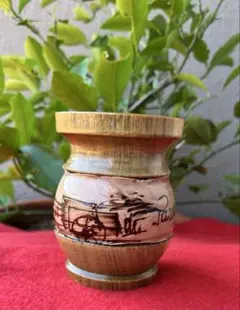 マテ茶器 グァンパ (牛角)に牛革を巻きレザーバーニングが施されたマテ