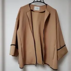 un dix cors ベージュジャケットのサムネイル