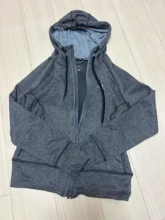 アディダス　レディースフルジップ フード付きパーカー