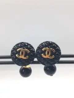 2026年最新】chanel ボタン ピアスの人気アイテム - メルカリ