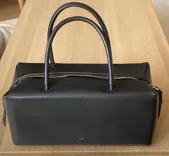 TOVトーヴ　CONNIE WIDE　レザーハンドバッグ　ブラック