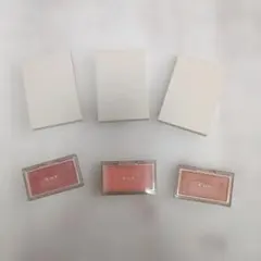 RMK アイシャドウとブラッシュのセットのサムネイル