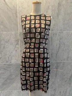 【美品】kate spade ケイトスペード シェル柄ワンピース Mサイズ 美品】kate spade ケイトスペード シェル柄ワンピース Mサイズ - メルカリ