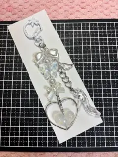 ビーズキーホルダー ホワイト