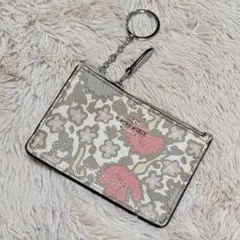 コーチシグネチャ　バスケース　小銭入れ付きコーチ フラワーパターン パスケース