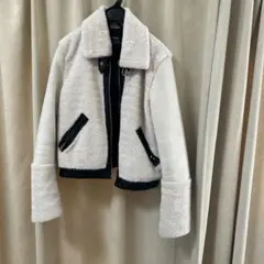 Bershka ボアジャケット アイボリー ブラック