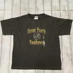 新品　MLB ニューヨークヤンキースTシャツ　150㎝　墨黒