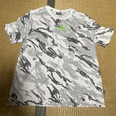 PUMA 迷彩Tシャツ ホワイト/グレー
