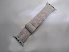 新品 Apple Watch 編み込みナイロンバンド 磁気バックル アイボリー