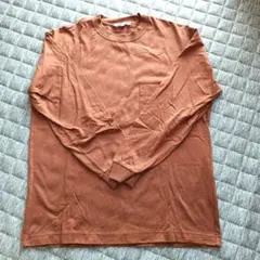 UNIQLO U ブラウン 長袖Tシャツ ポケット付き