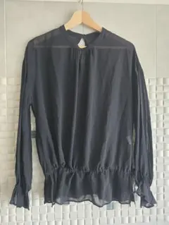 ジャーナルスタンダード　黒　シアーシャツ