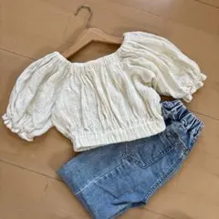 【限定価格】キッズ　刺繍ボリュームブラウス　【130】