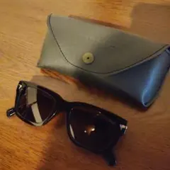 ☆G-STAR RAW サングラス ケース付き☆のサムネイル