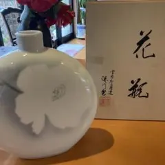 深川製磁 宮内庁御用達 薄墨白牡丹 花瓶 花生 有田焼 共箱付 高さ21cm