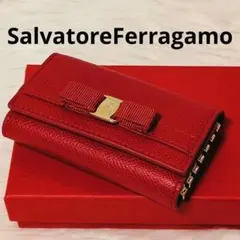 【箱付・新品未使用】SalvatoreFerragamo キーケース レッド 2026年最新】Salvatore Ferragamo カラー：レッド系 レディース キー