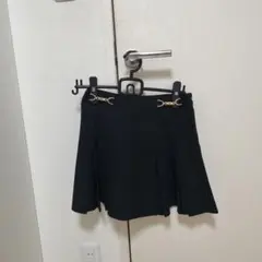 ブラック プリーツスカート ゴールド H＆M