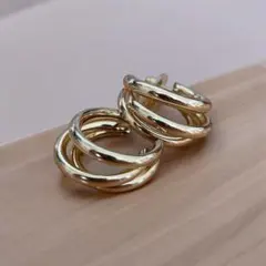 3/ゴールド 3連フープピアス 3センチ 大ぶり ピアス 匿名配送