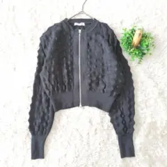 ナチュラルビューティーベーシック 黒 ZIPニット 立体編み ショート丈 Mのサムネイル
