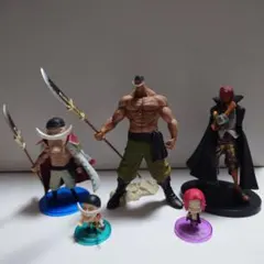 ワンピース　フィギュア　シャンクス　白ひげ　ミニフィギュア　現状品　５種
