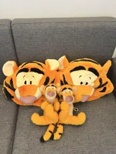 ディズニー　ティガー　ファンキャップ　ぬいぐるみポシェット