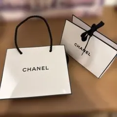 CHANEL シャネル　箱　紙袋　ホワイト　リップ、スティック用セット