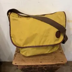 Orobianco イタリア製　フラップショルダーのサムネイル