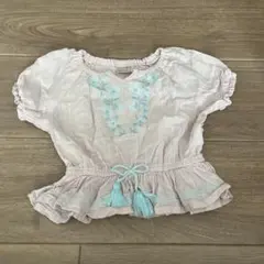 水色・薄ピンク刺繍付きトップス