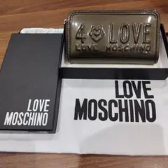 LOVE MOSCHINO 長財布のサムネイル