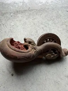 送料無料 時代物 唐木花梨（沈水）透かし彫り落花生蓋物 幅21cm