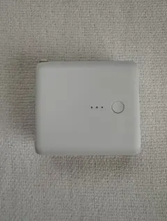 無印良品　モバイルバッテリー　急速5000mAhのサムネイル