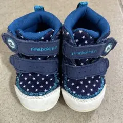 new balance ベビーシューズ 星柄 12.5cm