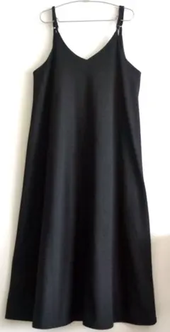 キャミワンピース　ジャンパースカート　ブラック　M サイズ