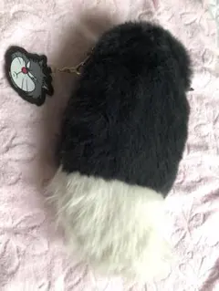 ルシファー マルチポシェット しっぽ 鏡のチャーム付き　ディズニー