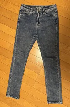 デニムブルー スキニージーンズ