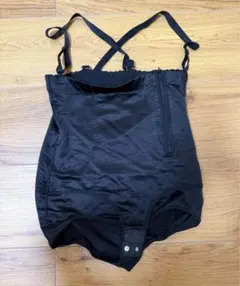 圧迫着　ボディスーツ　腹部脂肪吸引　脂肪吸引　黒