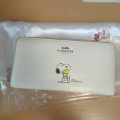 ai様　COACH x PEANUTS 二つ折り財布 スヌーピー サーフ ai様 COACH x PEANUTS 二つ折り財布 スヌーピー サーフ | Mercari