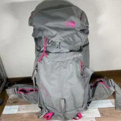 値下げ！THENORTHFACE グレー　ピンク　バックパック　登山グッズ