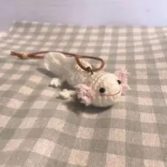 ウーパールーパーのあみぐるみ ホワイトのサムネイル