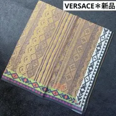 ★新品★ VERSACE ハンカチ　スカーフ　大判　 B㊼ 刺繍あり