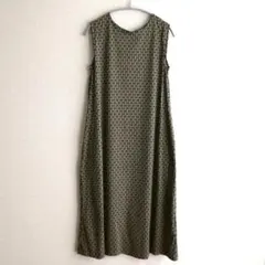 新品】アンコキーヌ ノースリーブ ロング ワンピース 総柄 チェーン柄