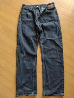 レディース　ストレートデニム ダークブルー 未使用品