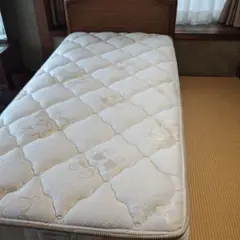 kINGSDOWN CROWN INPERIAL ベッド