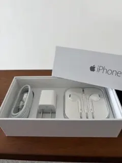 iPhone空箱とイヤホンとケーブル 未使用付属品付き】iPhone 空箱＋純正アクセサリセット - メルカリ