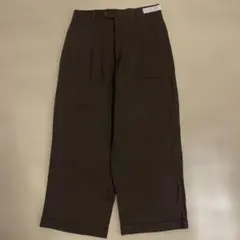 ハイパフォーマンス・コンフォート・パンツ ダークブラウン　スラックス