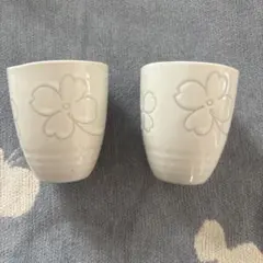 花模様 湯飲み 2個セット　中古