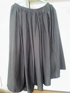 黒 フレアスカート 軽量素材　冠婚葬祭にも