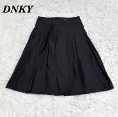 【美品】DNKY 膝丈 ボックスプリーツ フレアスカート 2 ブラックのサムネイル